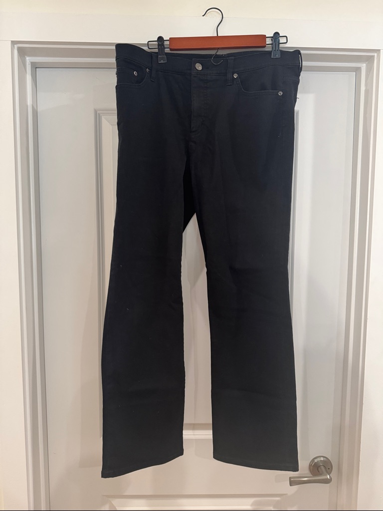 Black Jeans - Classic Straight Fit